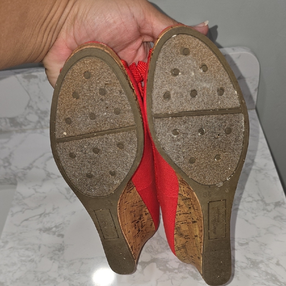Dexflex Comfort Red Peep-Toe Wedges Woman's Size 8.5 - Picture 15 of 15